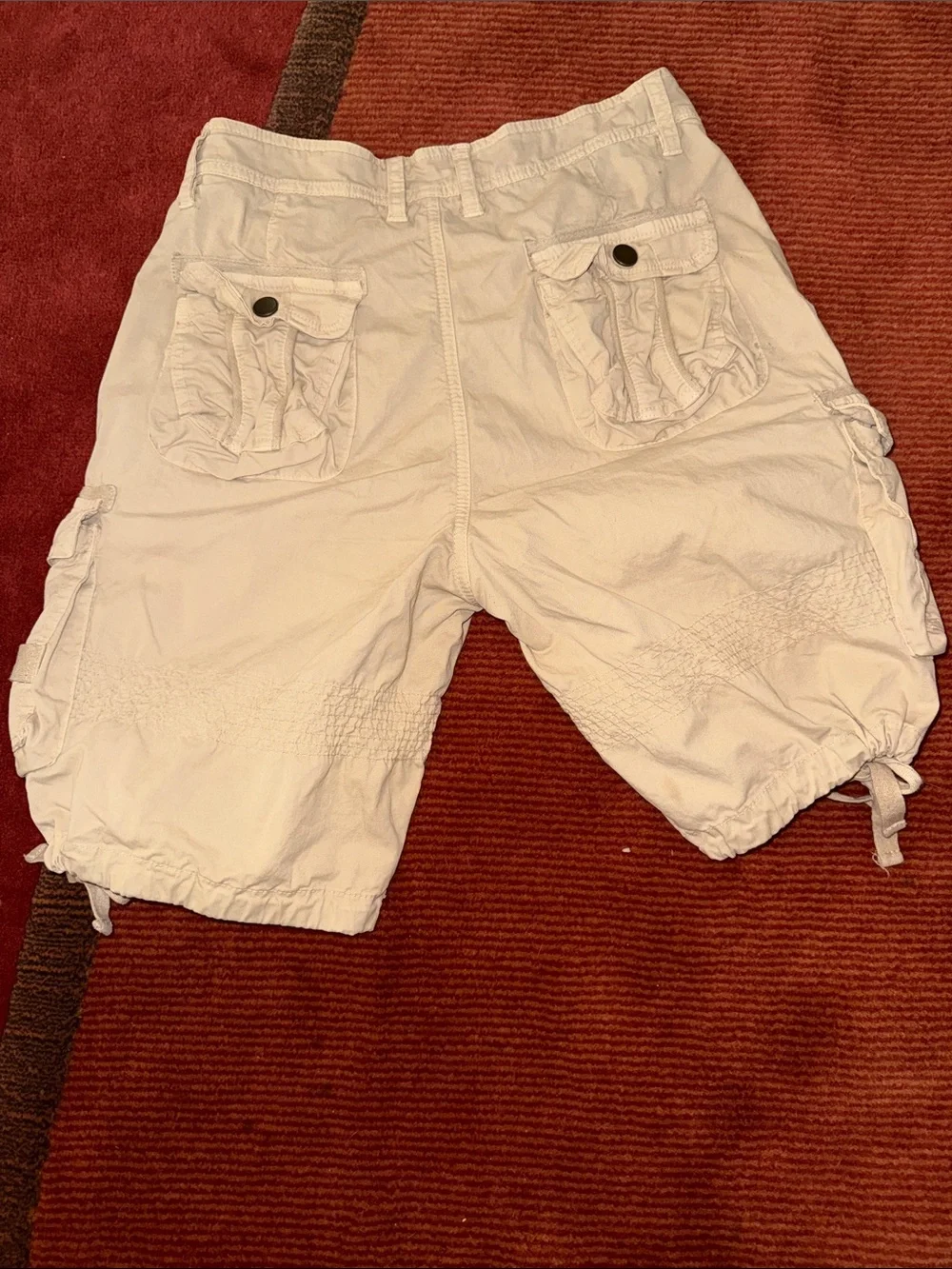 Four Steeds drawstring light design