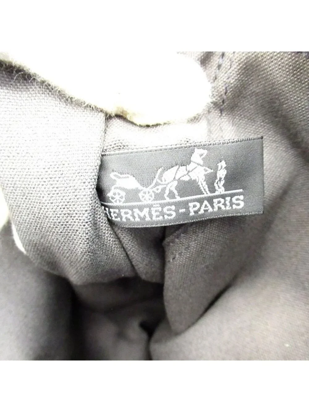 Hermes signs gray warehouses