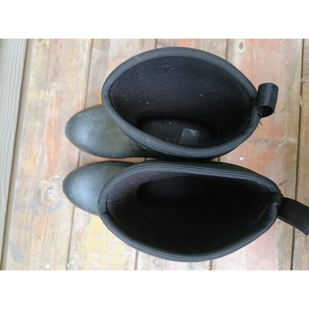 Muck Boots very gently