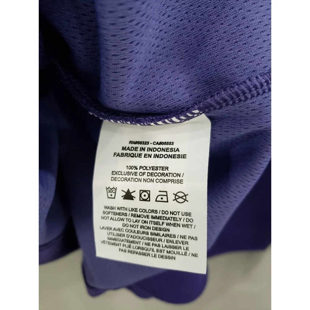 Nike men quarter
