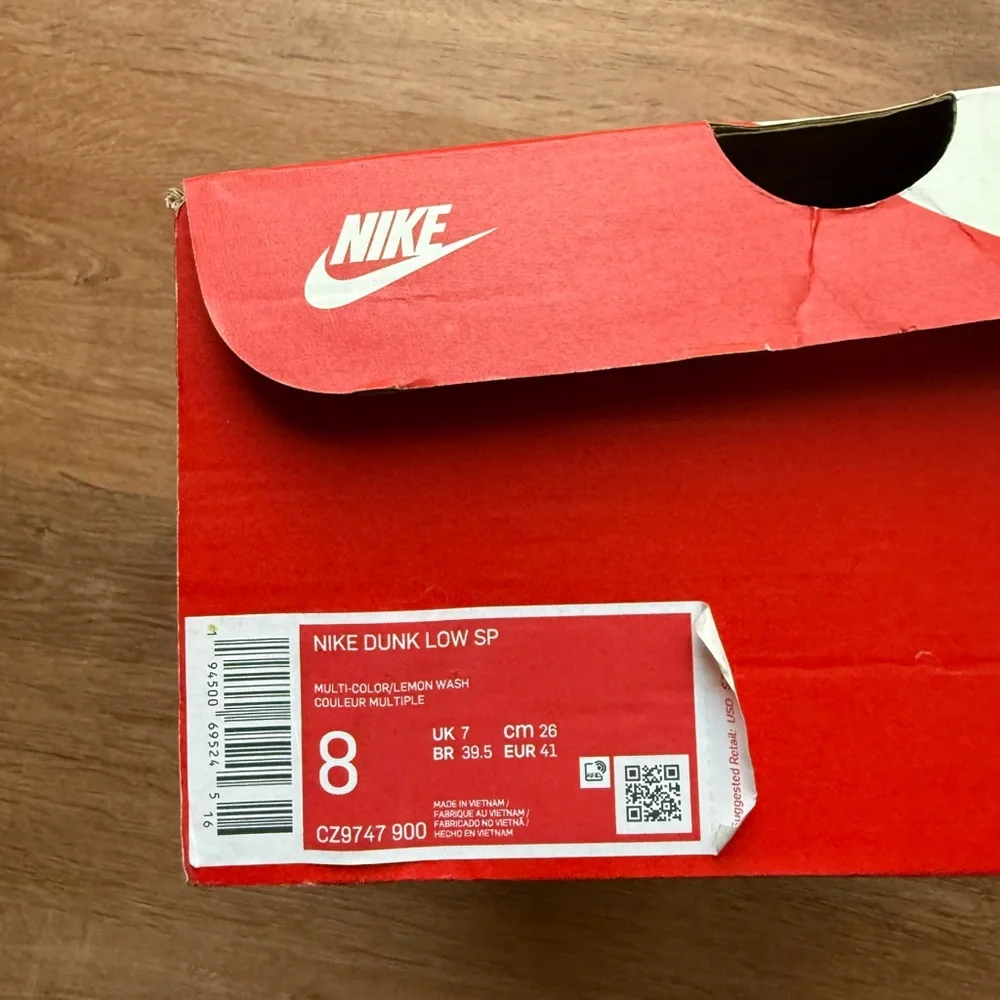Nike shoe lining label