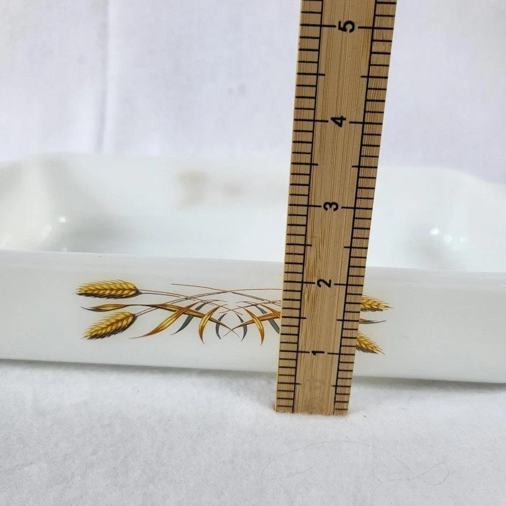 VTG Fire King Golden Wheat Casserole Dish #410 Milk Glass MCM Ovenware 1.5 Qt