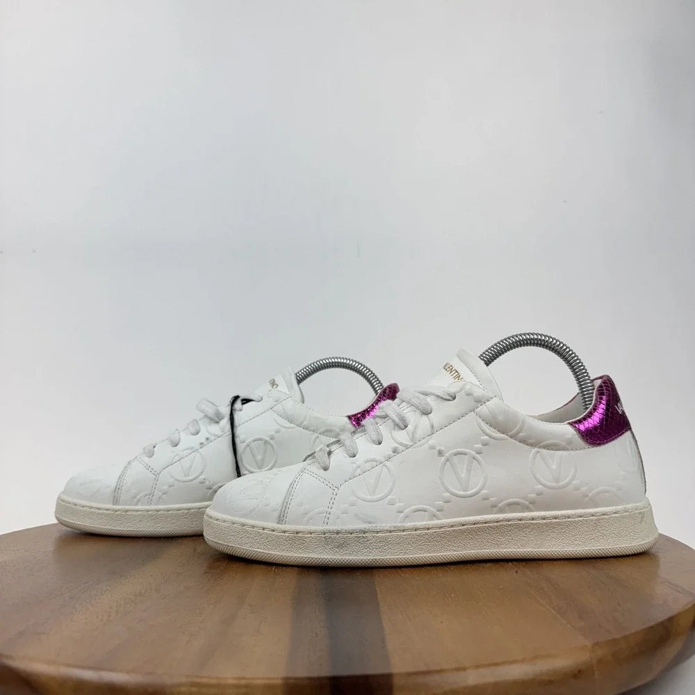 Valentino asap pictures staining