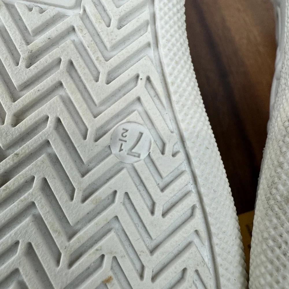 Valentino size shelf return