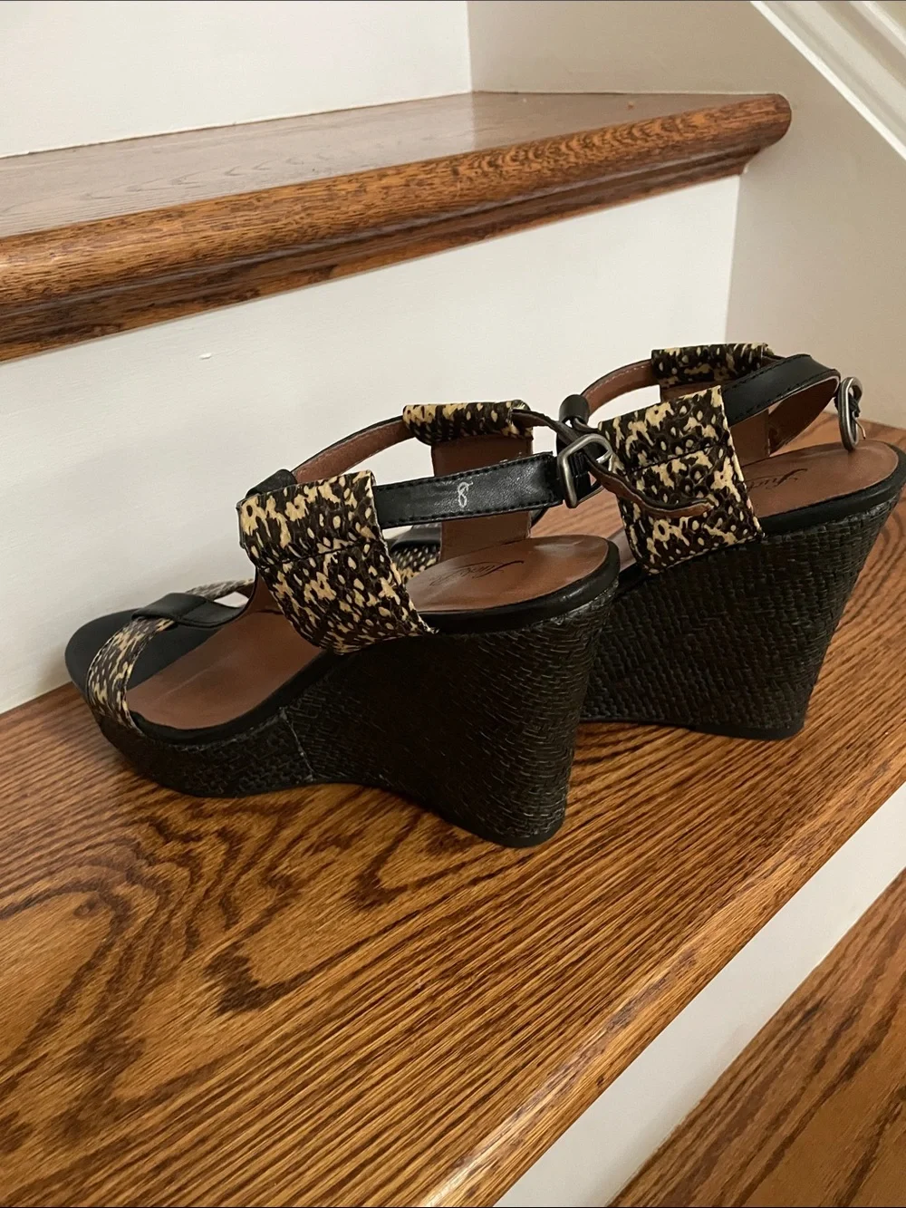 Lucky Brand stylish lucky