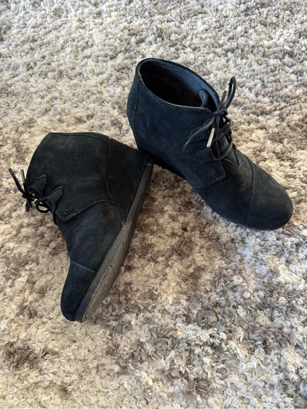 Toms classic black