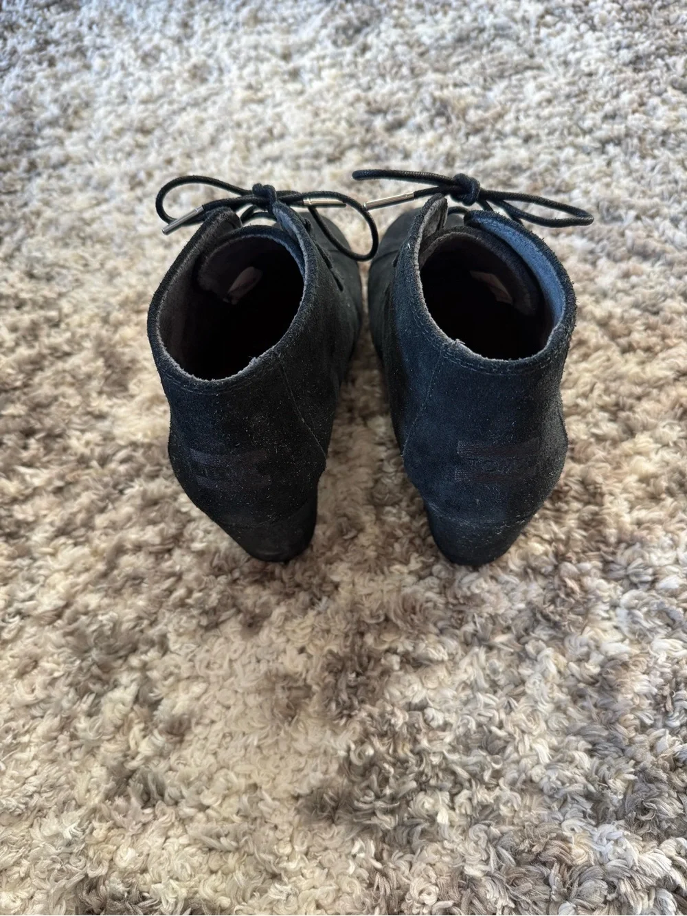 Toms classic black