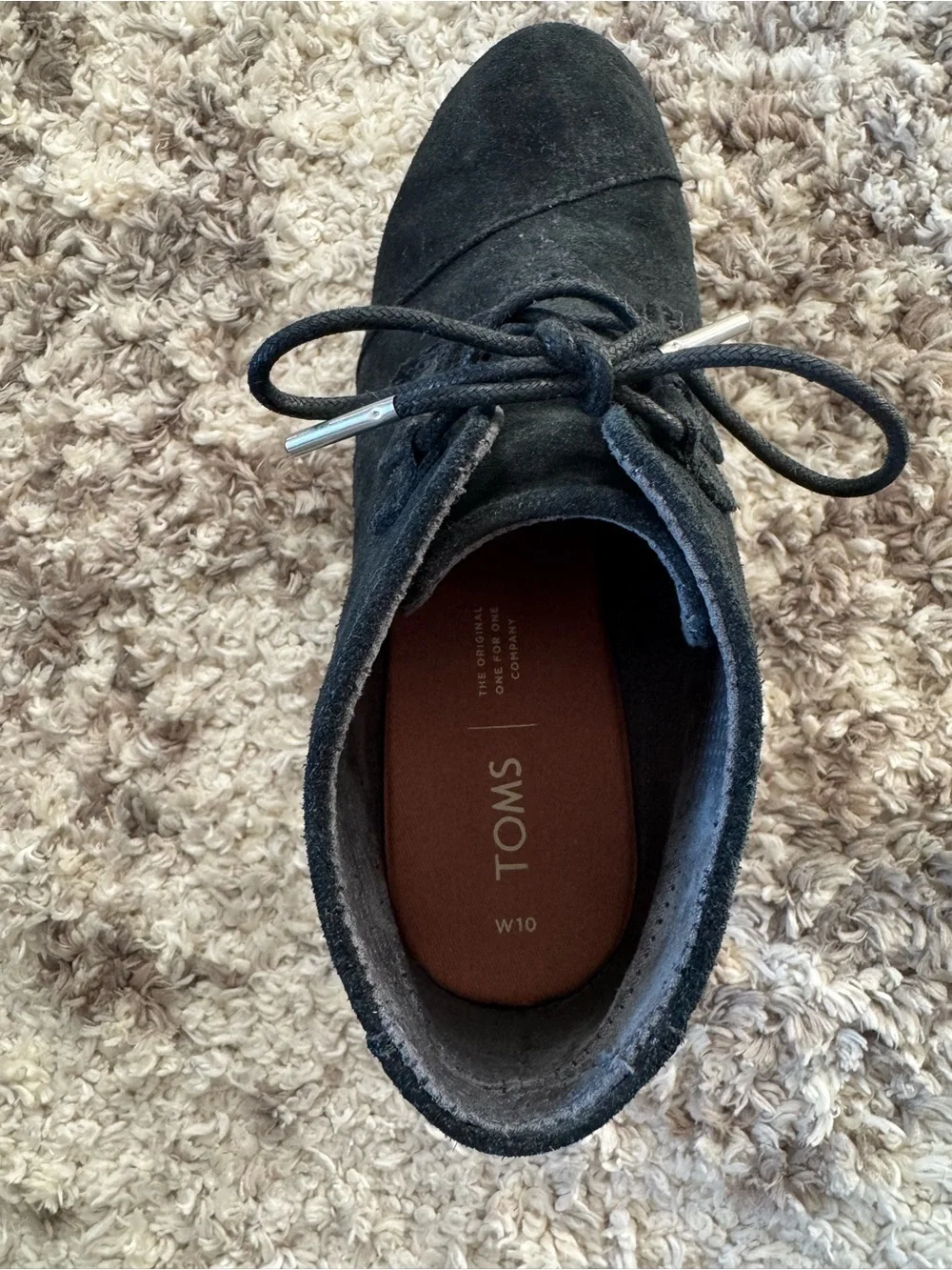 Toms classic black