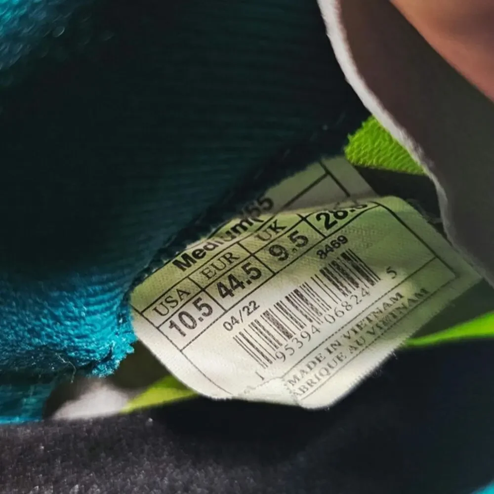 Brooks little worn