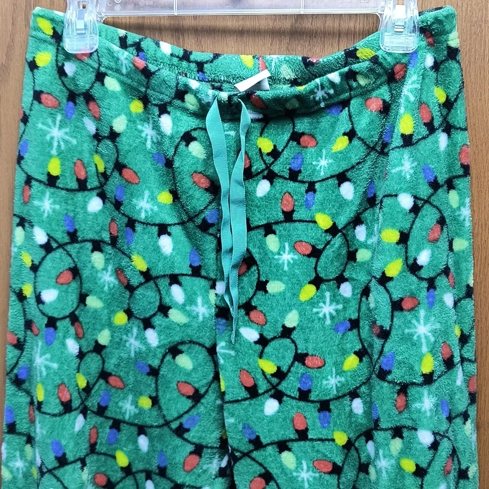 None festive green
