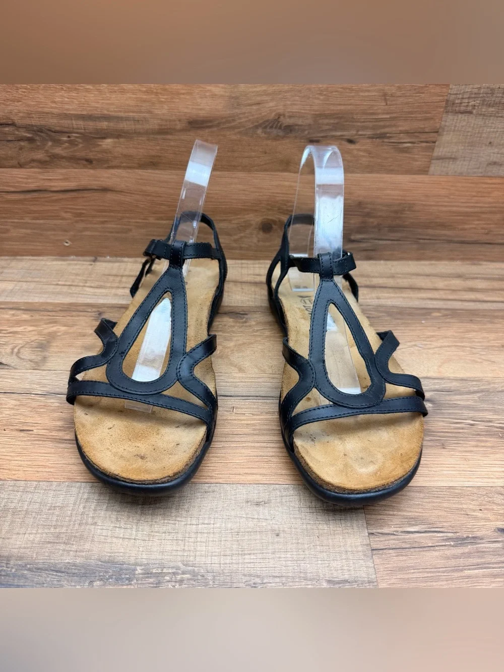 Naot product details