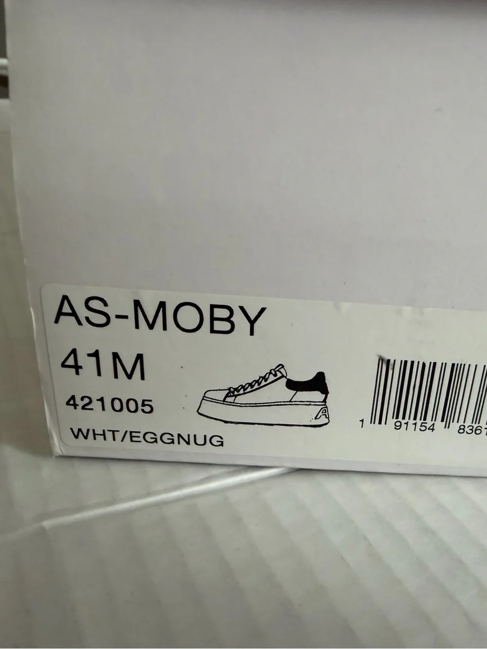 Ash moby white