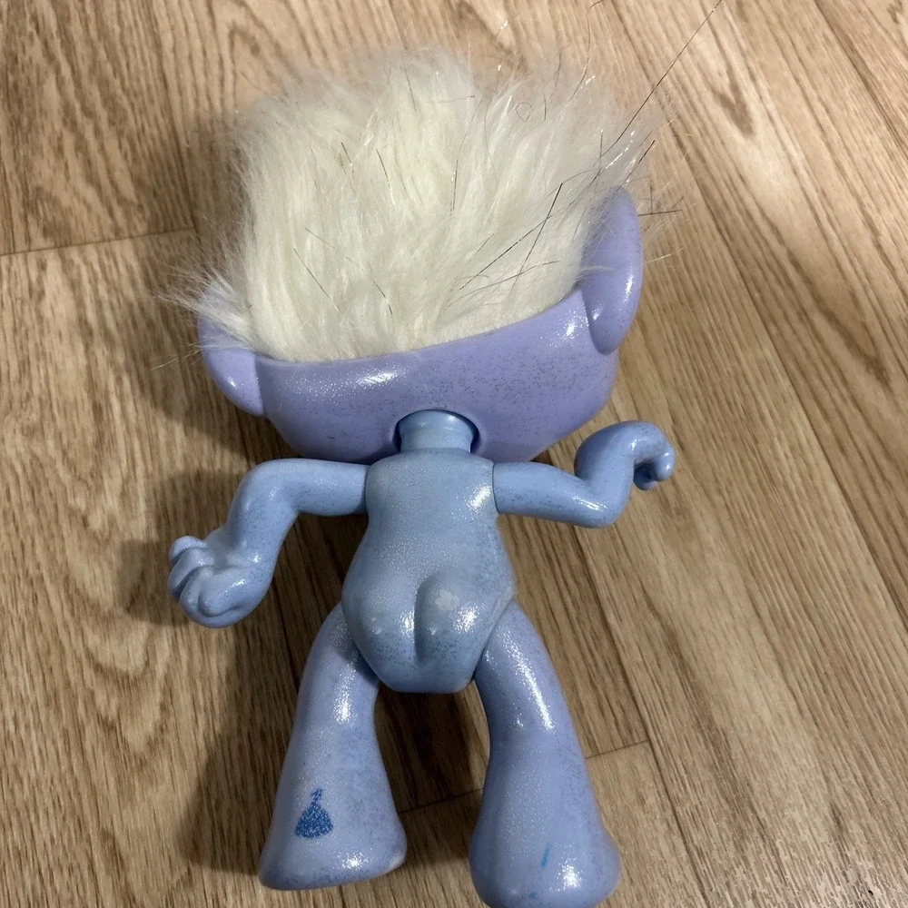 DreamWorks Trolls bring home