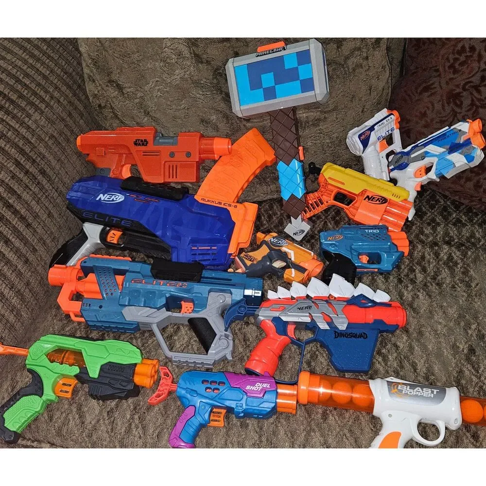 Nerf Gun Lot (10 nerf guns, 3 misc. guns)