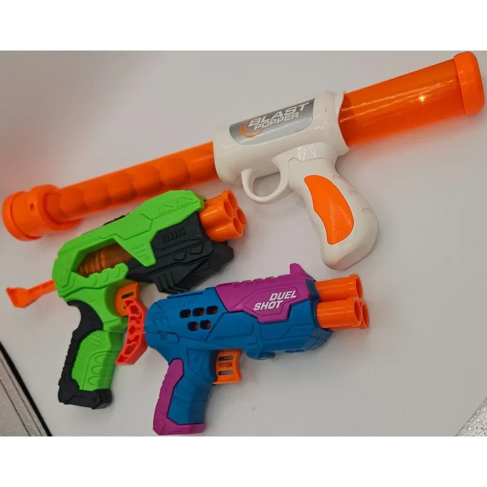 Nerf Gun Lot (10 nerf guns, 3 misc. guns)
