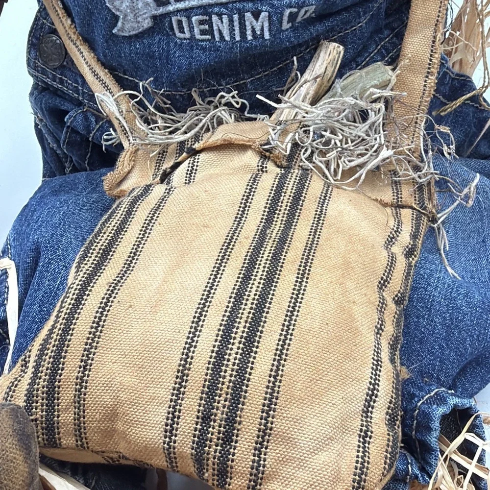 N/A ooak scarecrow