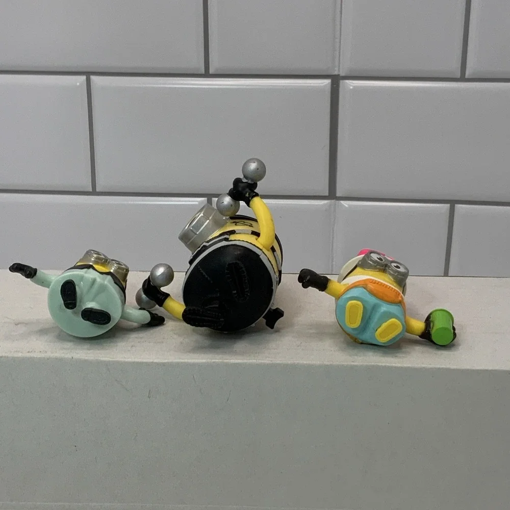 Minions Lot Plastic‎ Mcdonalds 3 Despicable ME Figures