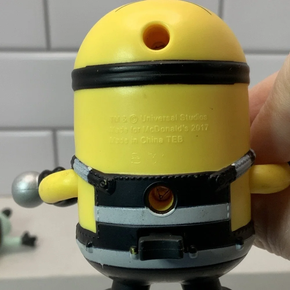 Minions Lot Plastic‎ Mcdonalds 3 Despicable ME Figures