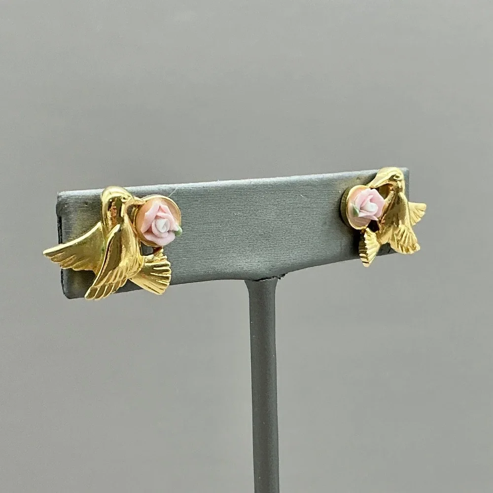 Avon earrings womens