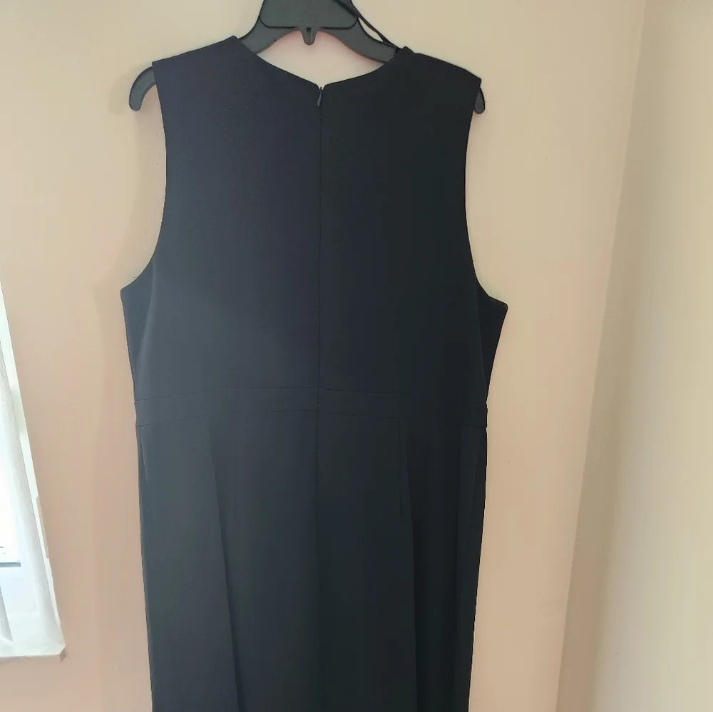 Xscape Black High-Low V-Neck Sleeveless Dress