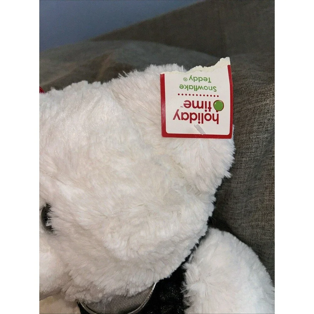 2011 Snowflake Teddy Bear, 25th Anniversary Edition.