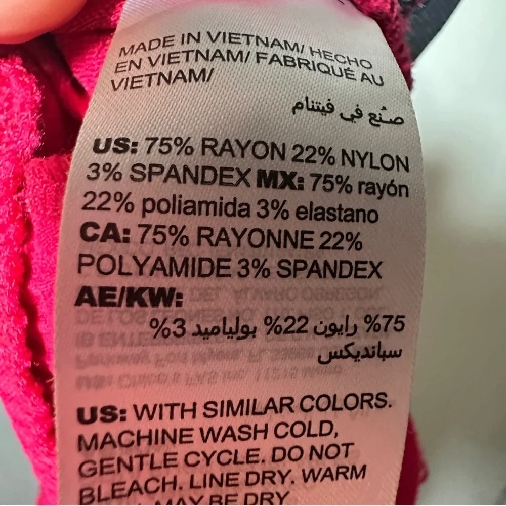 Chicos striking pink