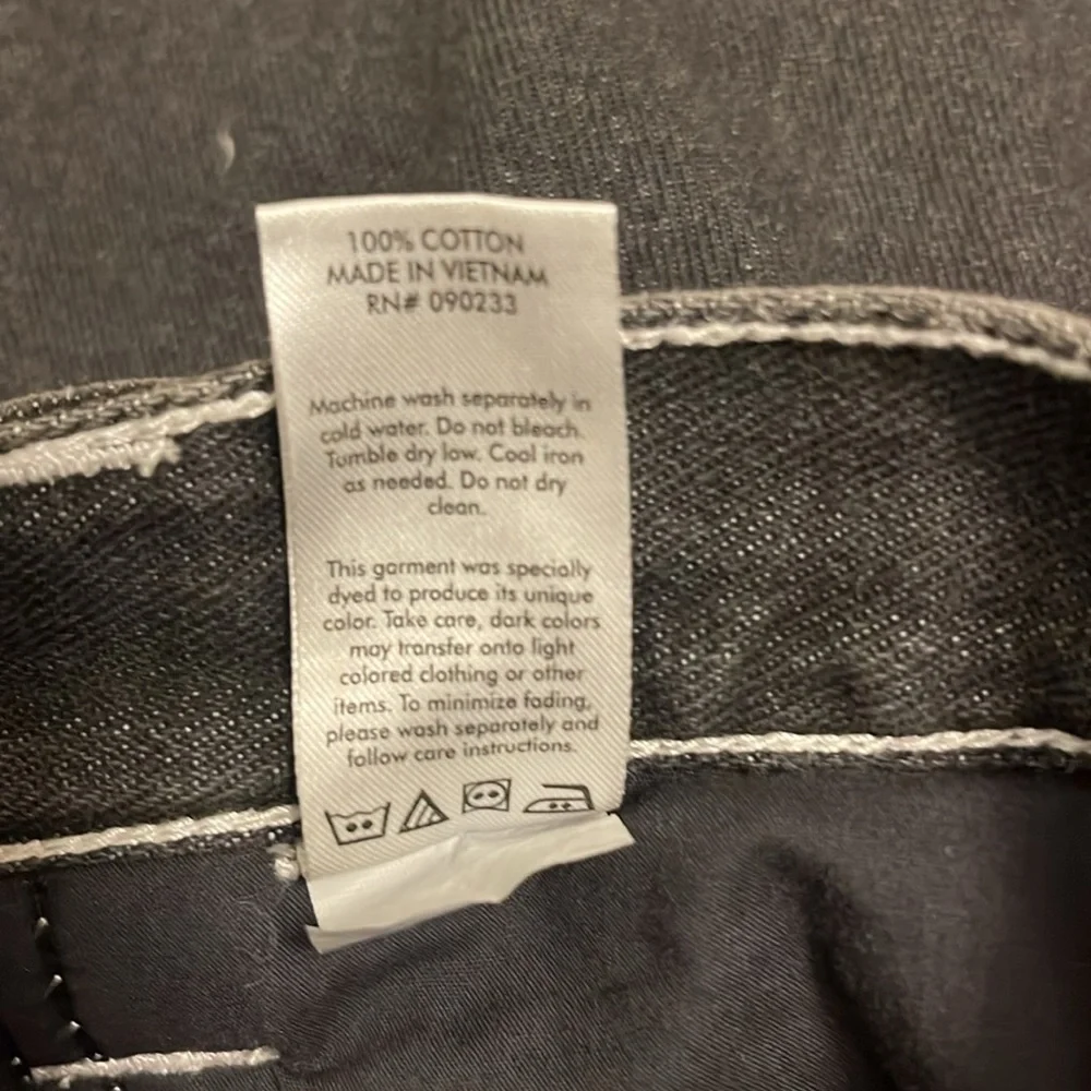 PacSun carpenter shorts