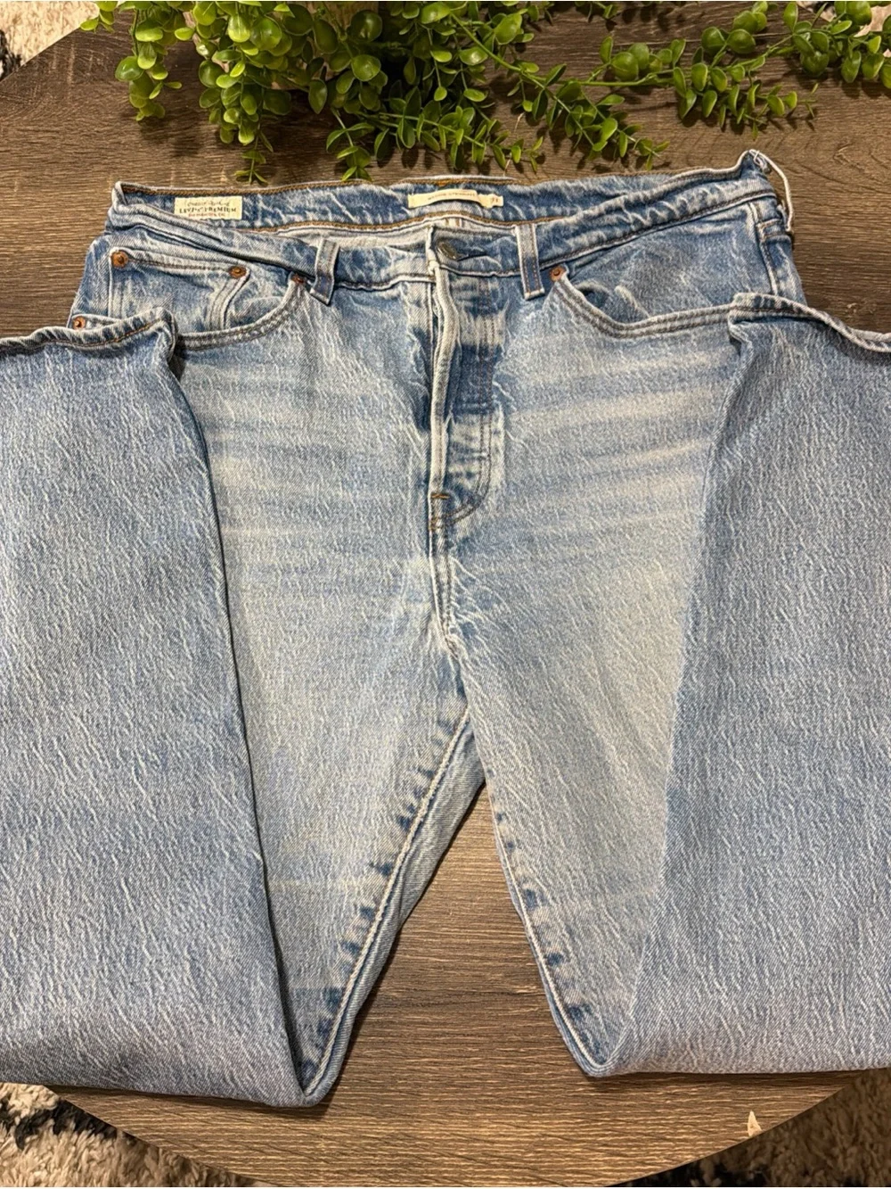 Levi's Premium Wedgie Straight Button Fly Medium Wash High Rise Jeans Size 31