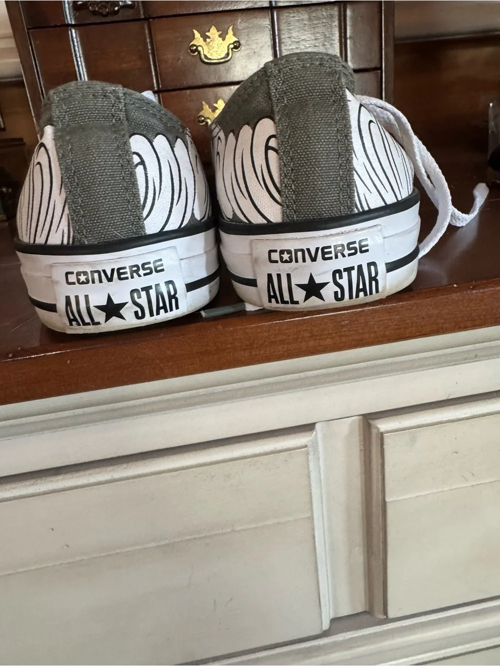Converse Looney Tunes Green Sneakers