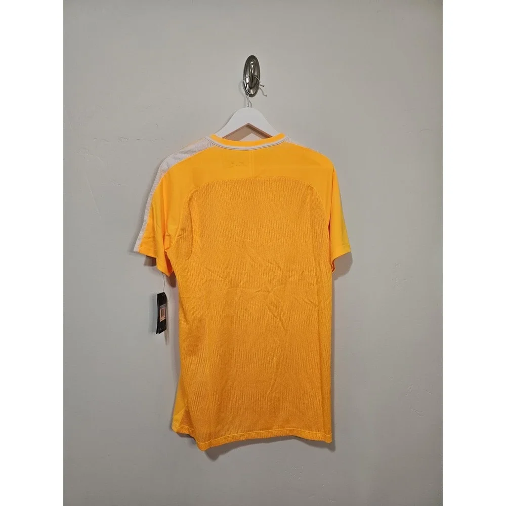 Nike colors may