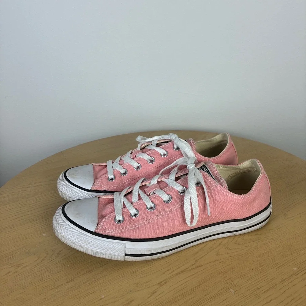 Converse Chuck Taylor All Star Low Top Pink Canvas Sneakers Women's 10 Retro