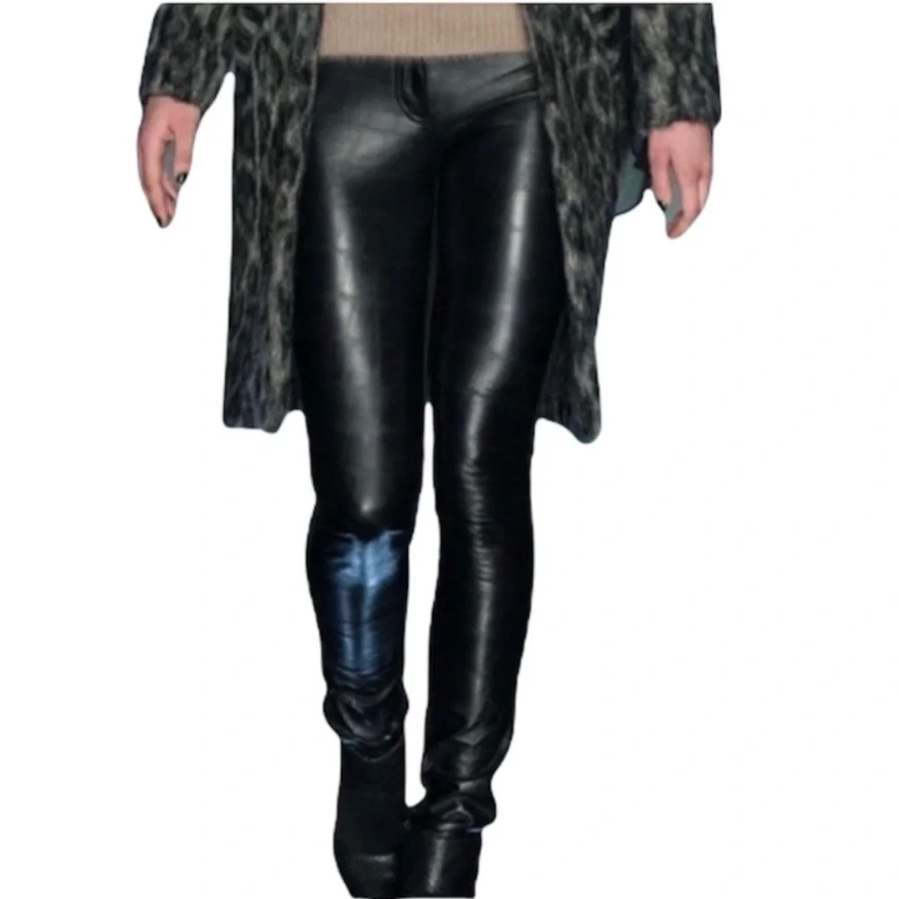 Nicole Miller NY Croc Embossed Skinny Pants EUC
