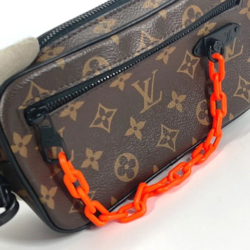 LOUIS VUITTON Authentic Black Monogram Canvas Pochette Pouch