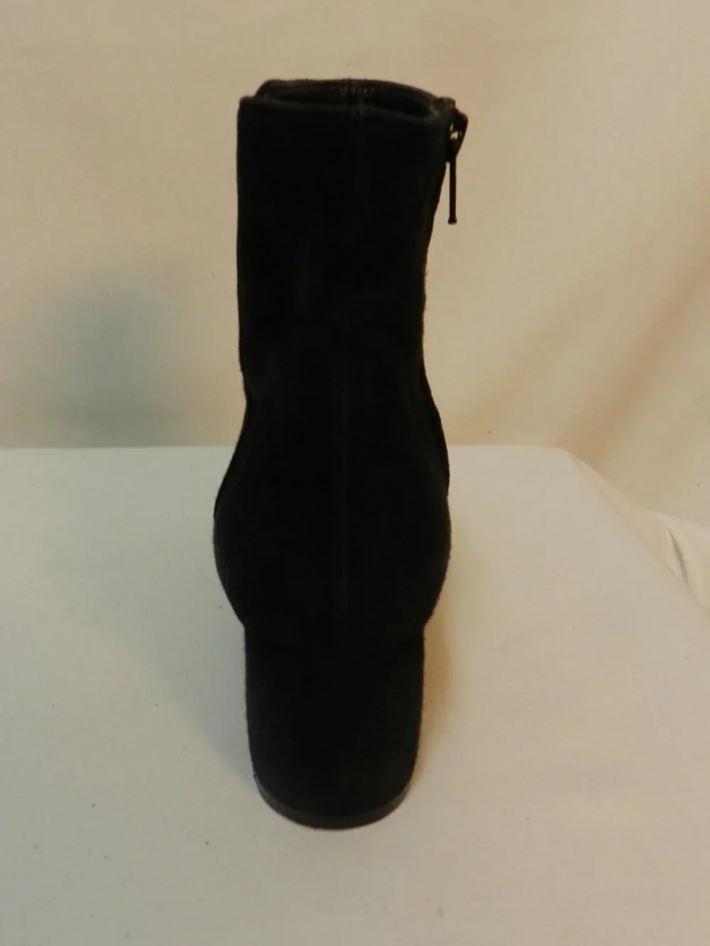 AGL Suede Size 37.5 US 7.5 black ankle zip pumps heels Attilio Giusti Italy