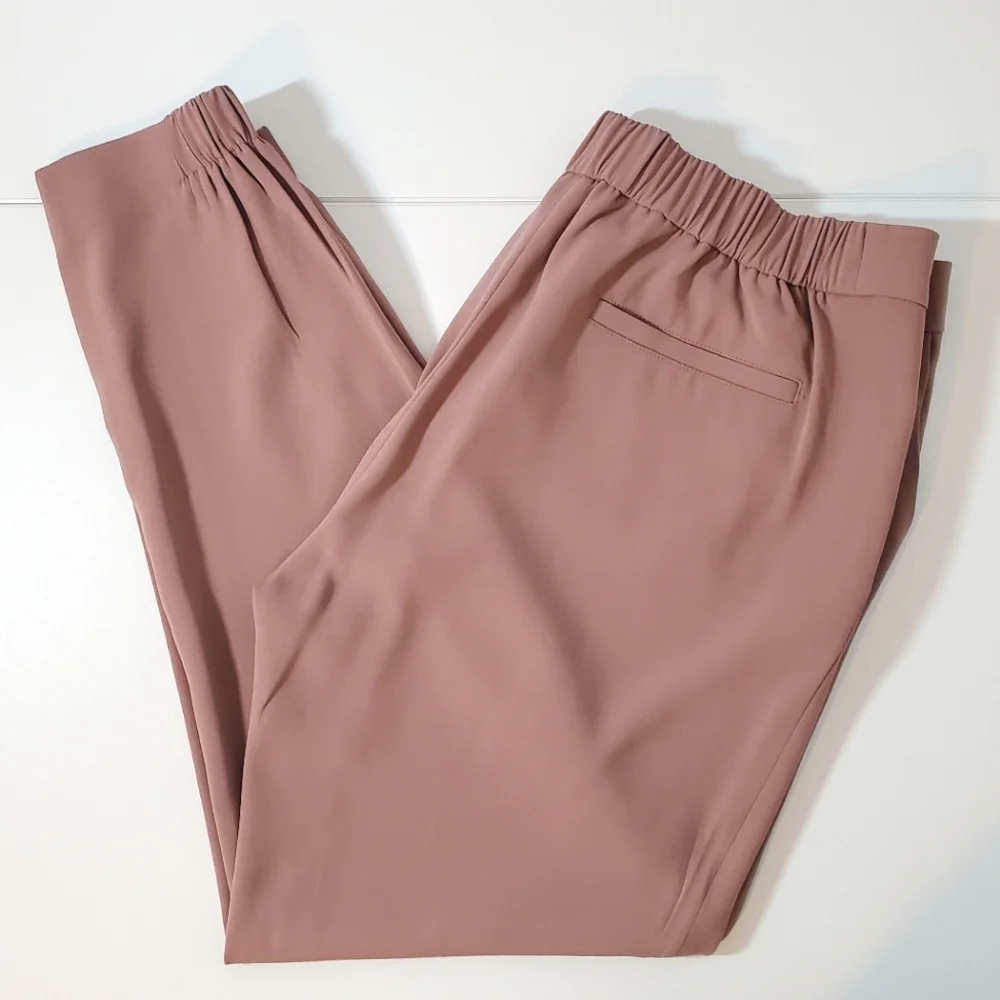 The Reset hem jogger lightweight
