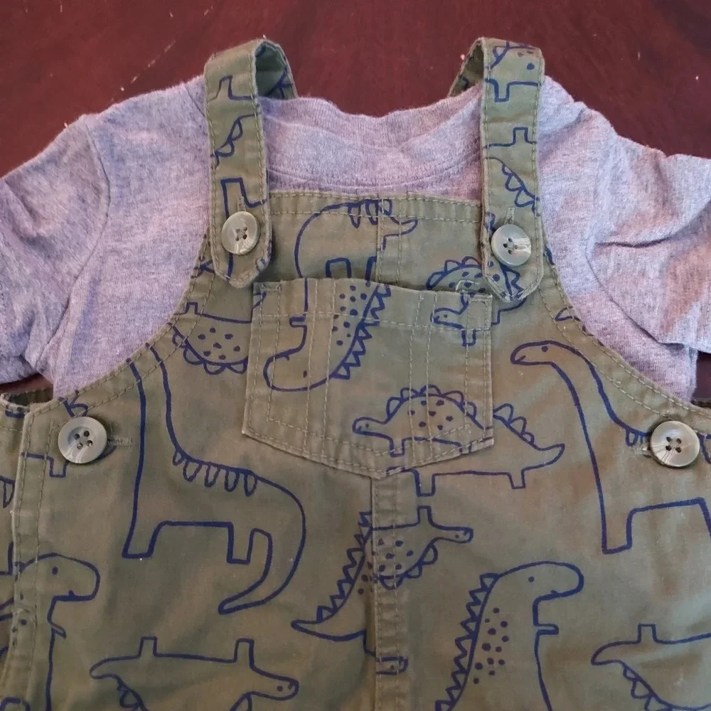 Carter’s Baby Boy’s 2 Piece Dinosaur T Shirt & Short Overalls Set Size 6M