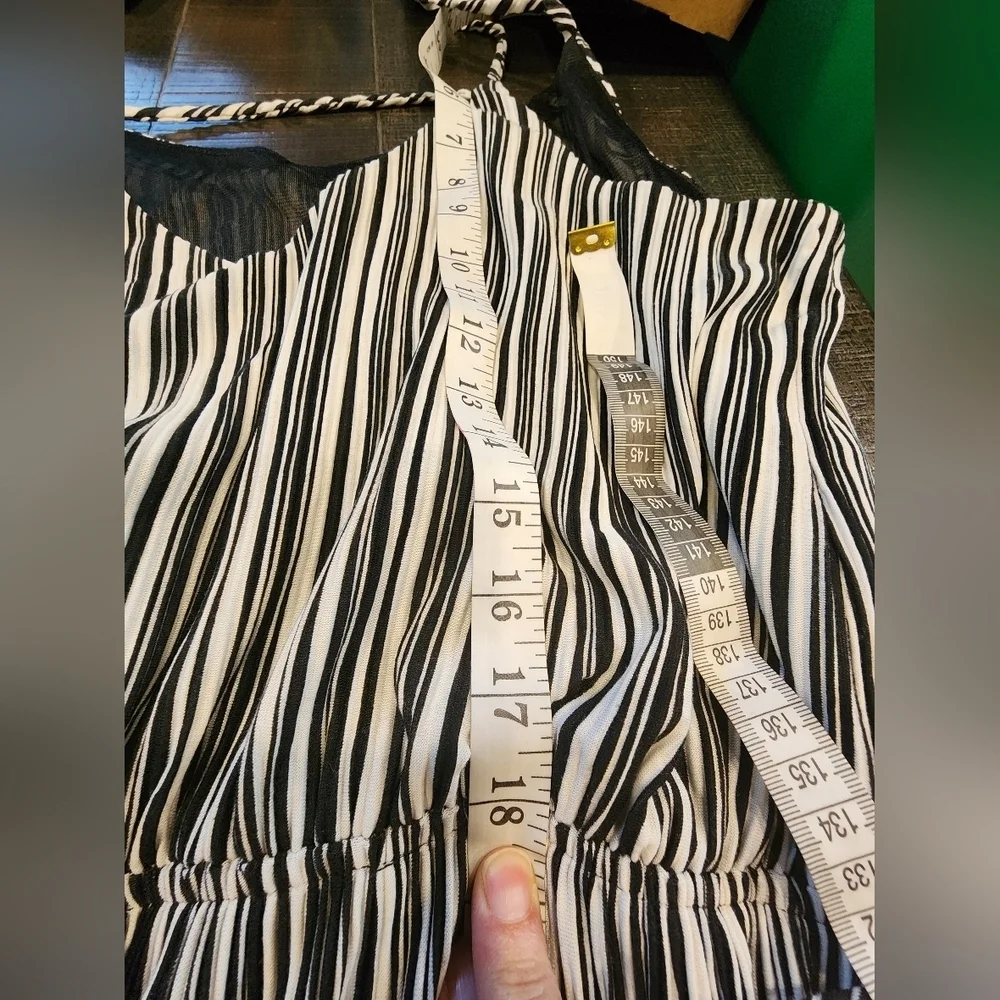 Xhilaration size 18 24
