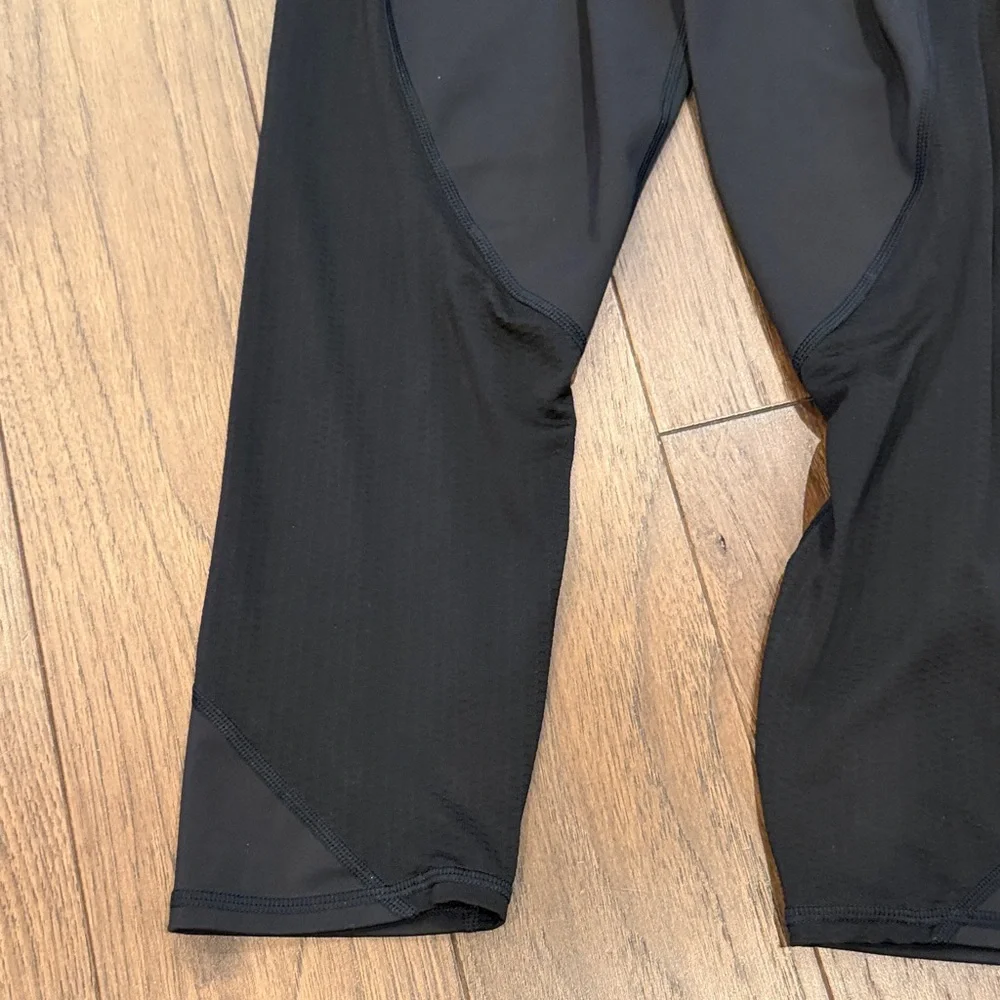 Athleta mesh breathable accents