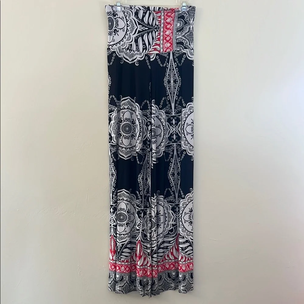 Women's Black and White Patterned Pants Medium