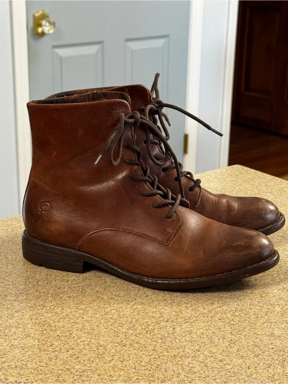 Born Betsey Dark Brown Leather Ankle Boots 8.5 Lace Up Zip