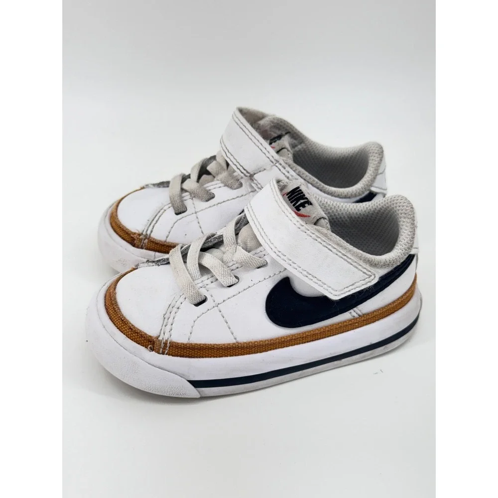 Nike court legacy
