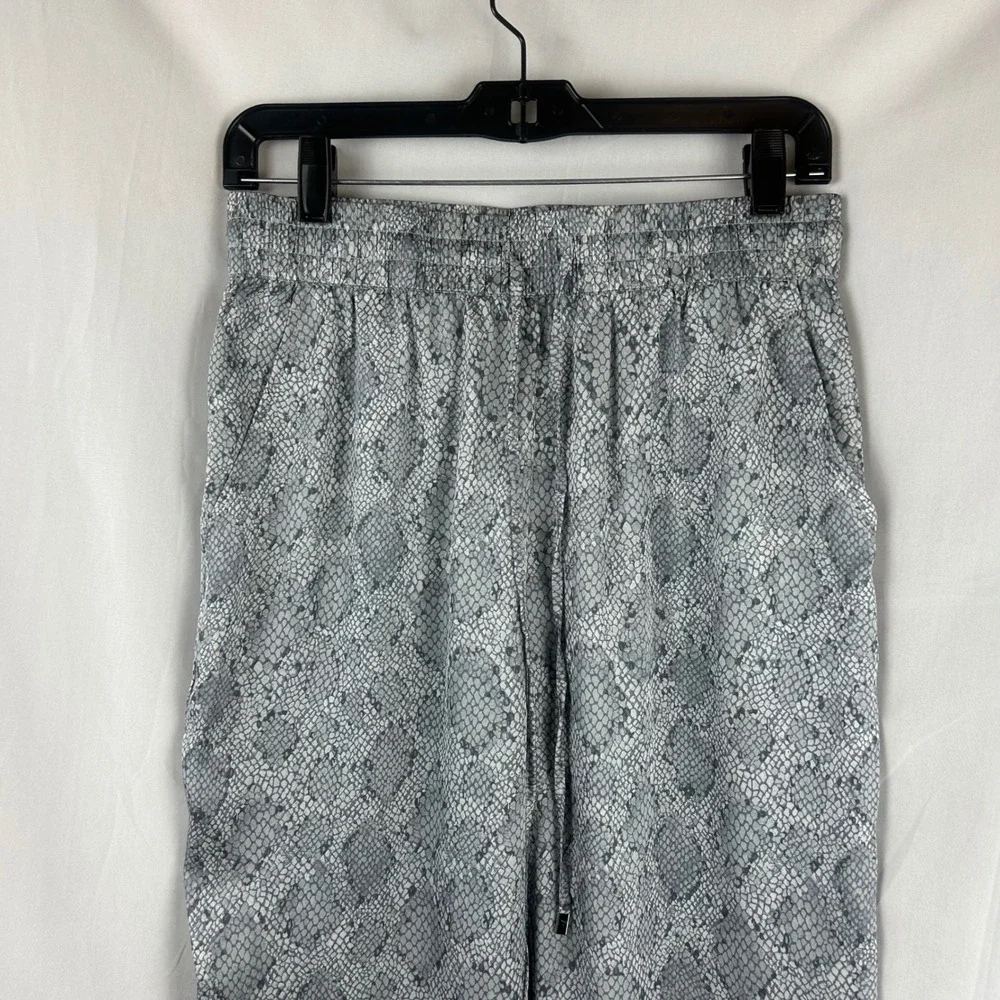 J. McLaughlin gray them