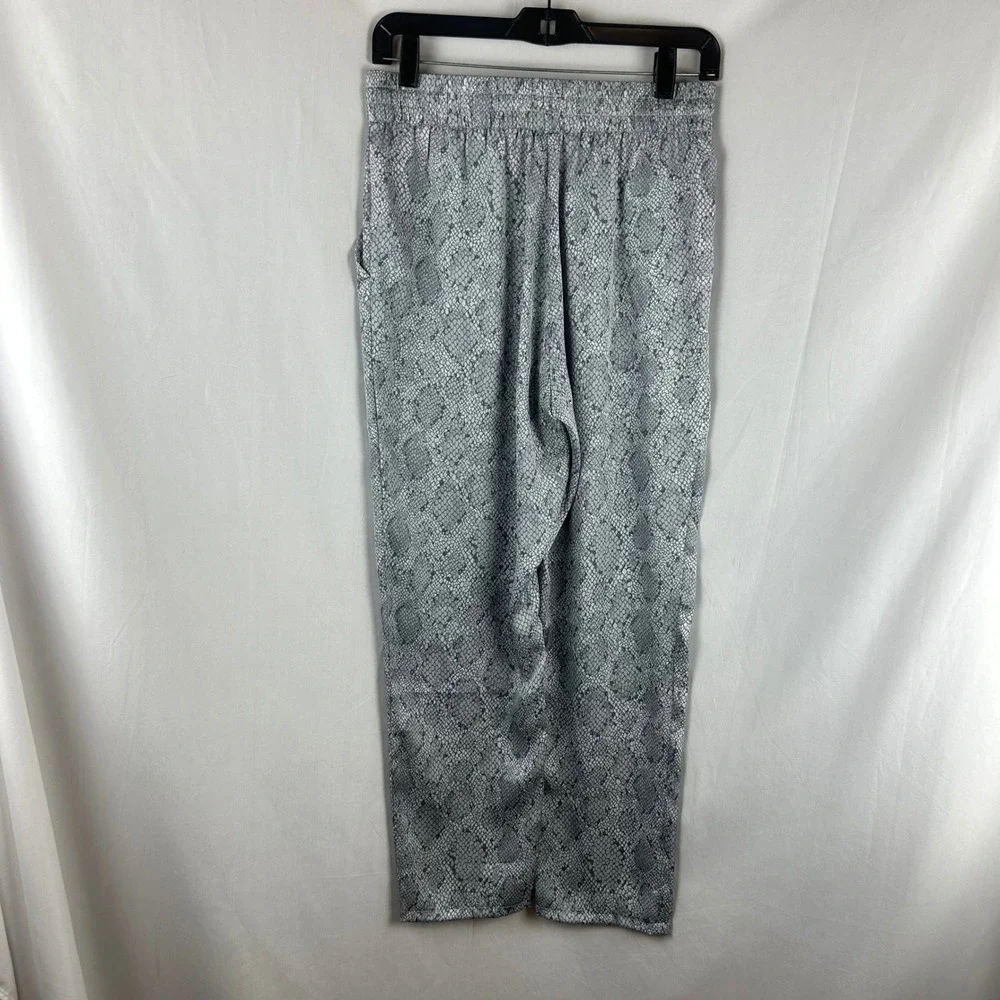 J. McLaughlin line these