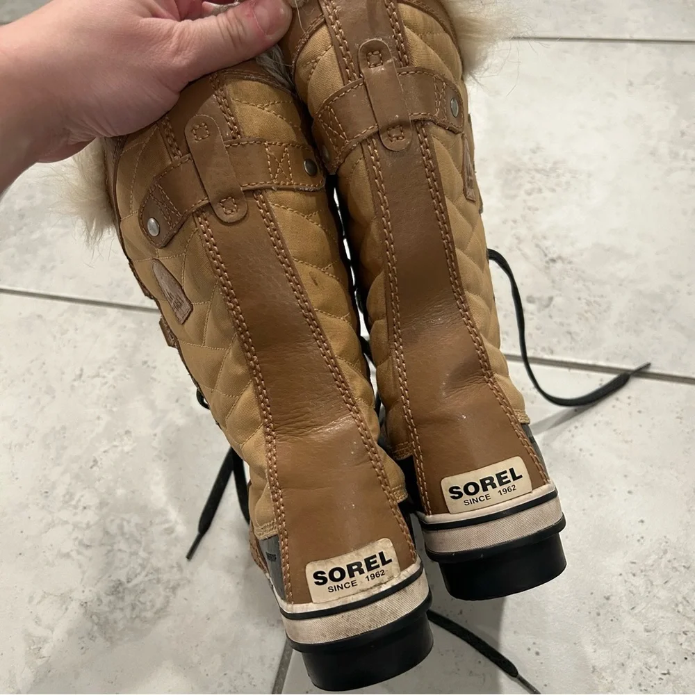 Sorel size good