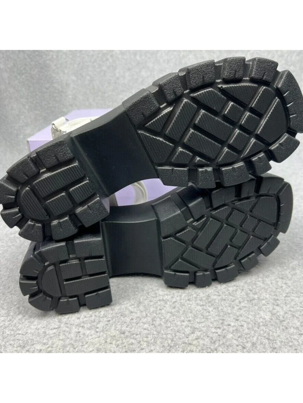 Madden Girl chunky womens new