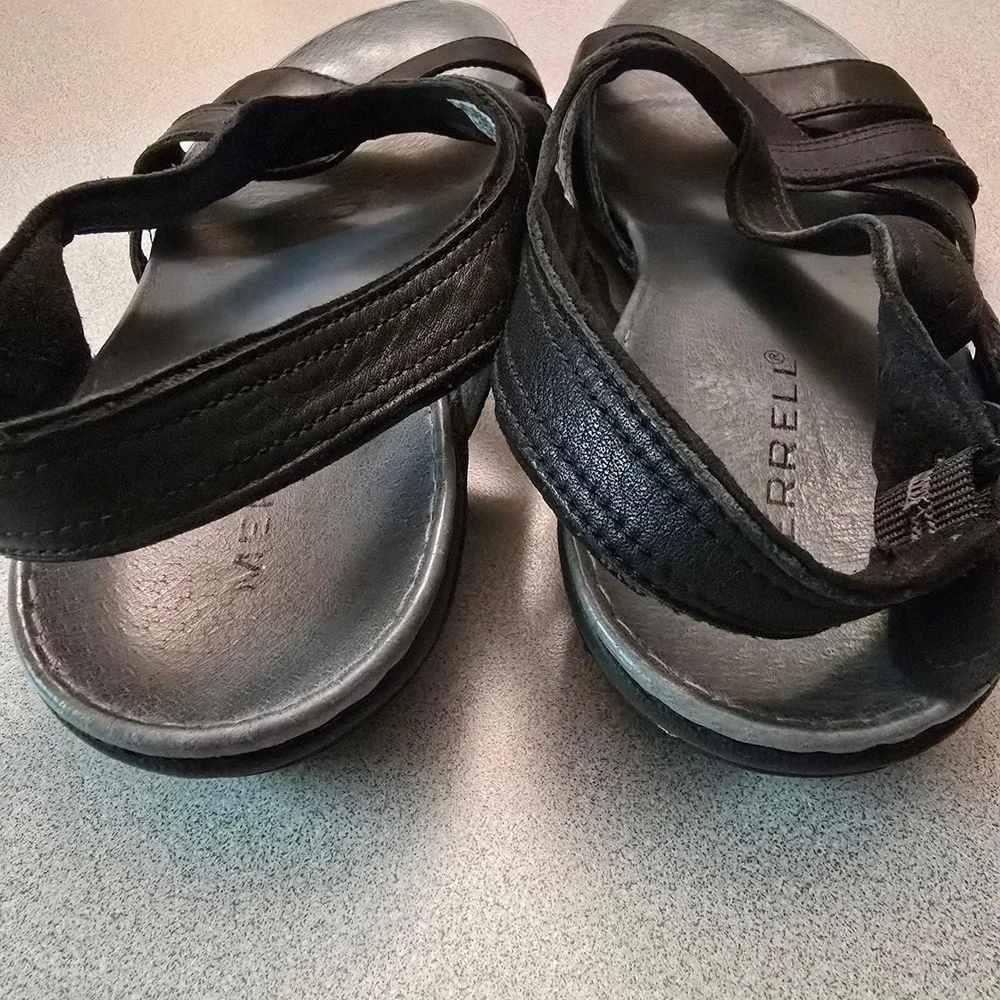 Merrell leather strappy