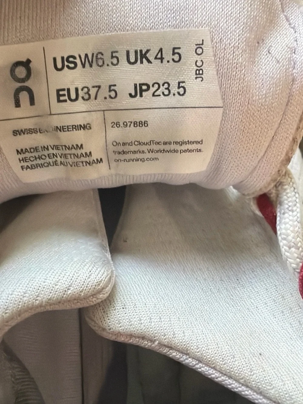 On Cloudnova women running sneakers sz 6.5