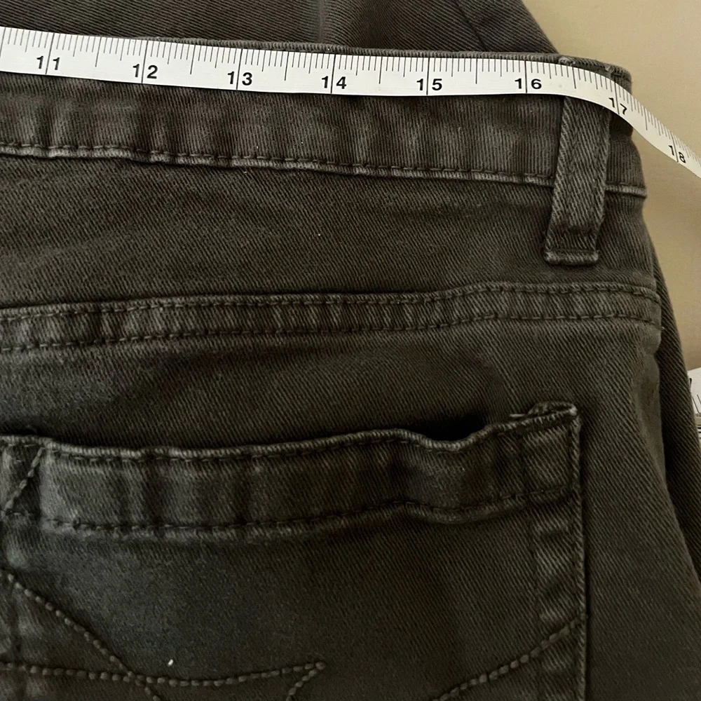 Kenneth Cole Reaction grey color