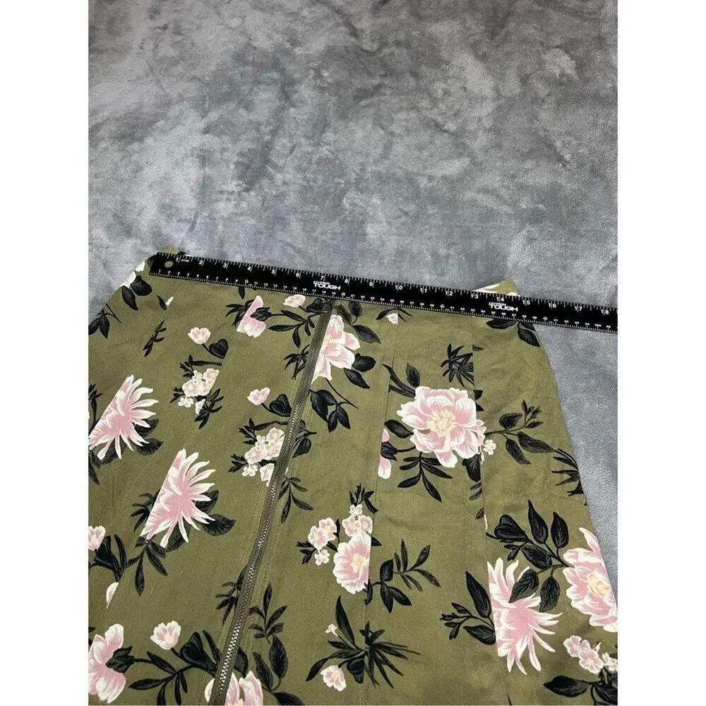 American Eagle Skirt Womens Size 10 Green Pink Floral Pleated Mini NWT Trendy