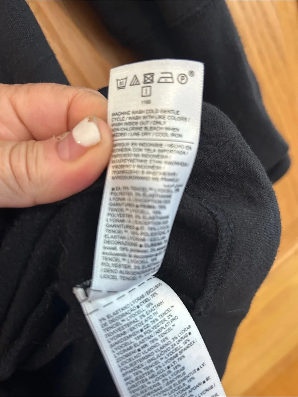 Athleta simple crew